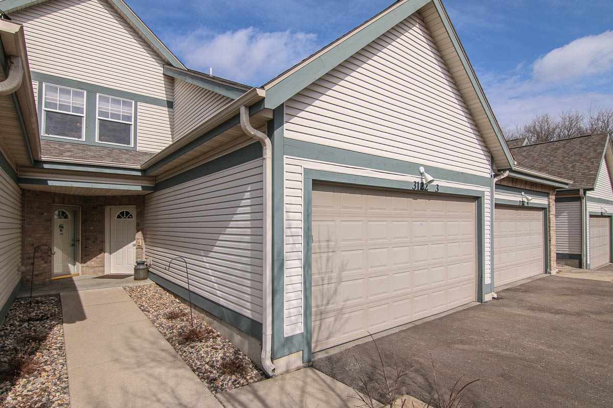 6693 Prairie View Dr
