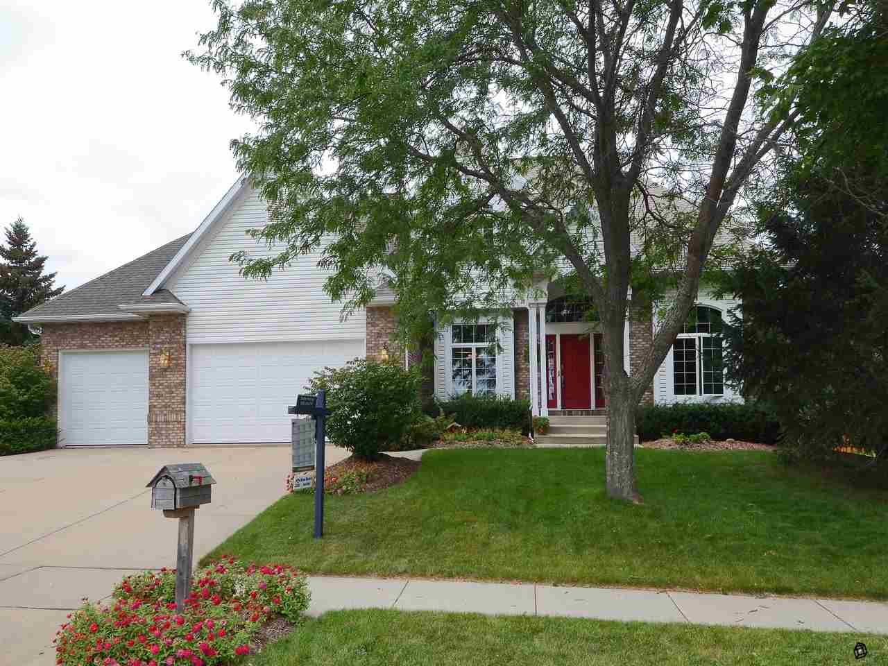 874 Eddington Dr