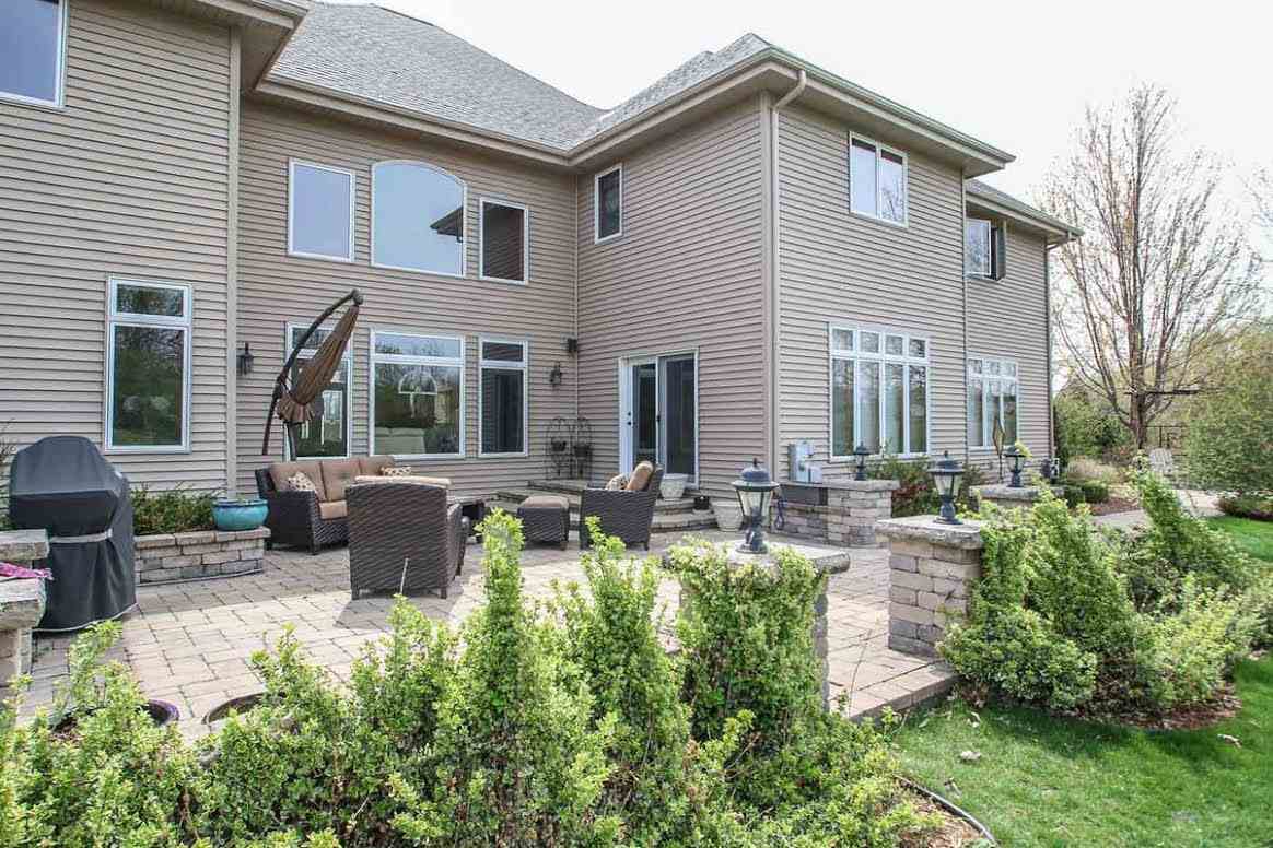 7718 ALMOR DR, Verona, WI 53593