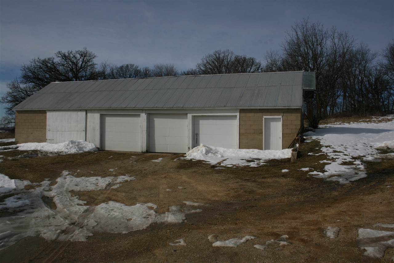 3151 SHADY OAK LN, Verona, WI 53593