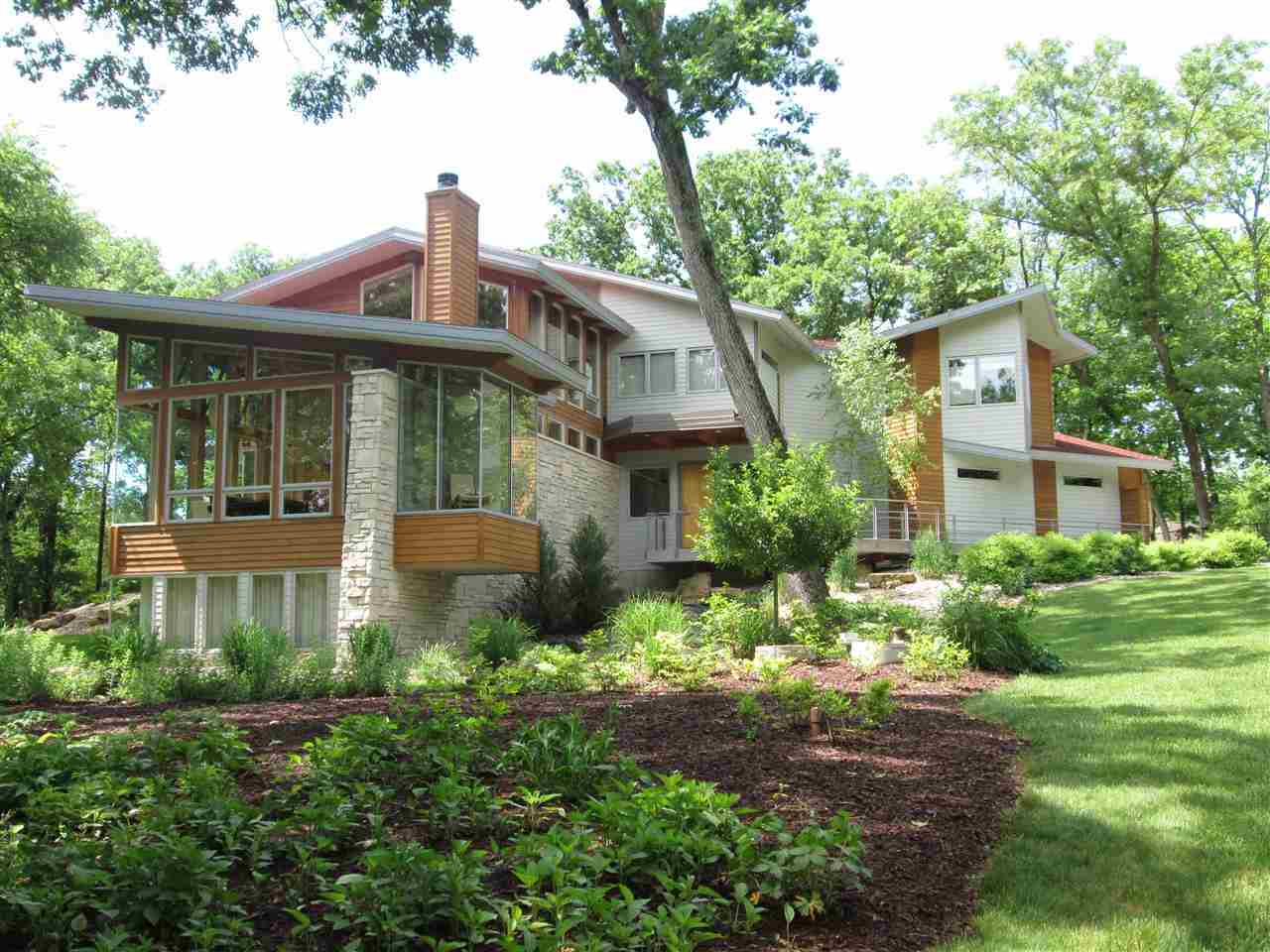 3359 Timber Ln, Middleton, WI 53593