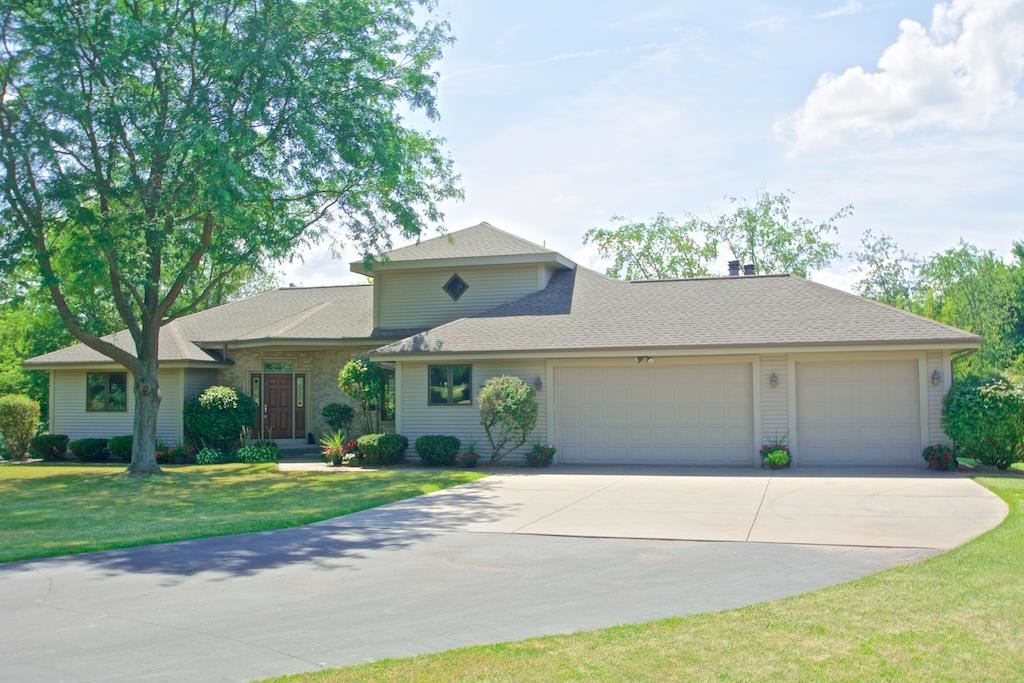 7553 De Soto St