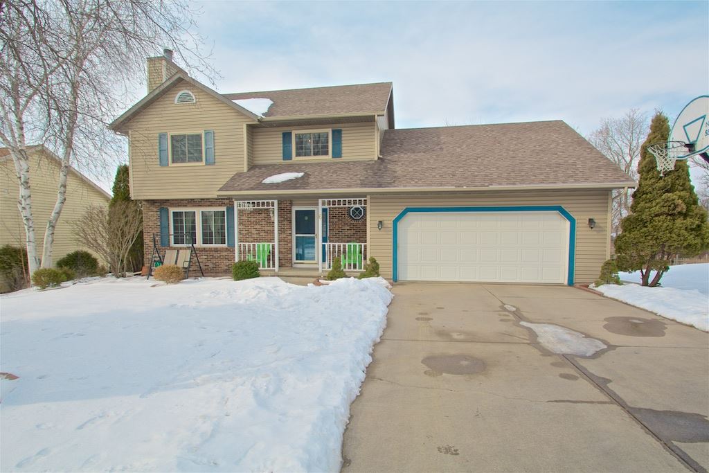 3760 Cardinal Point Tr