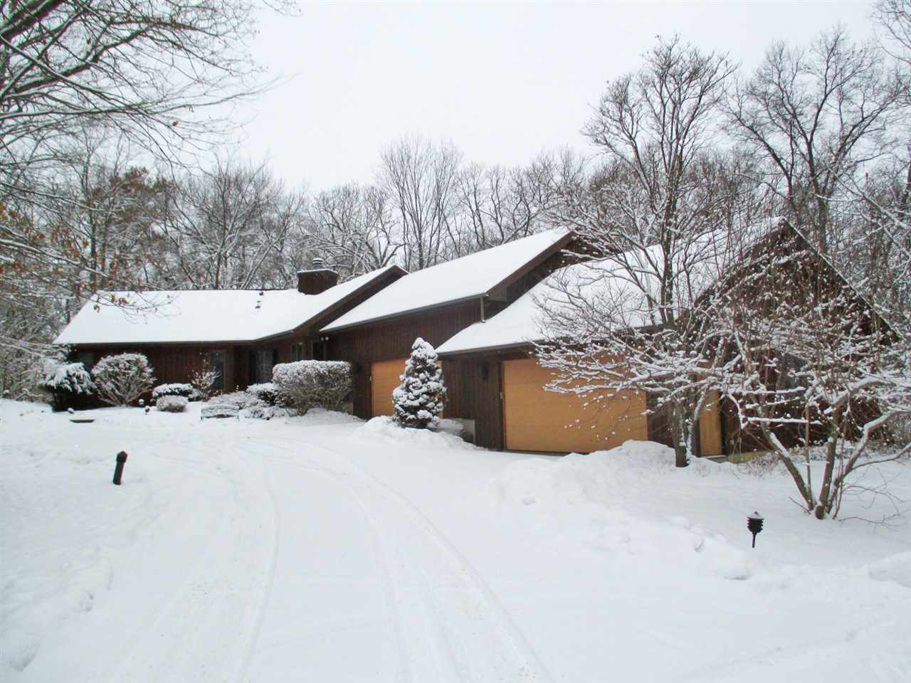272 E Whispering Pines Way