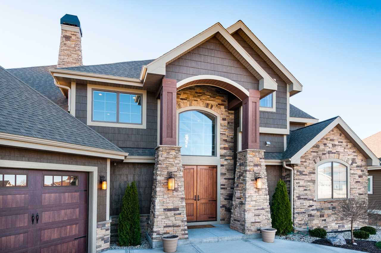 1120 Ireland Dr, Waunakee, WI 53597