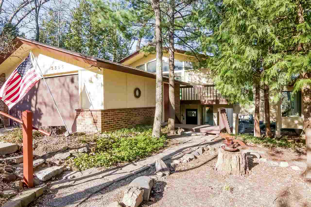 5546 Huntingwood Way