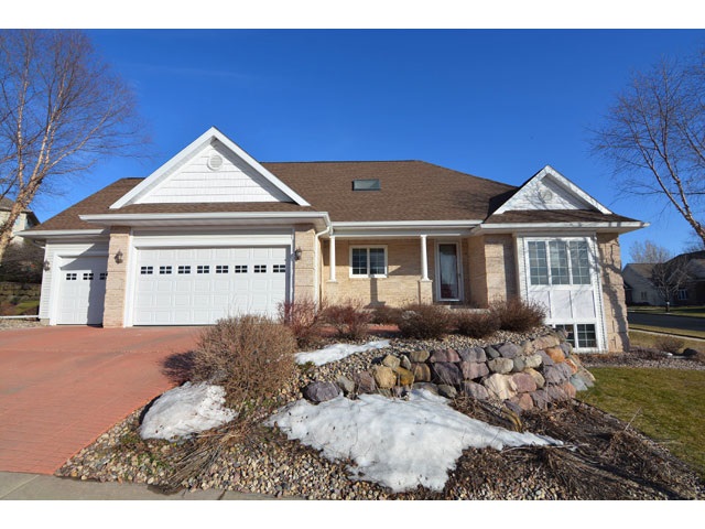 1004 Waterford Ln