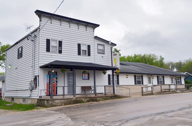 10740 Main St
