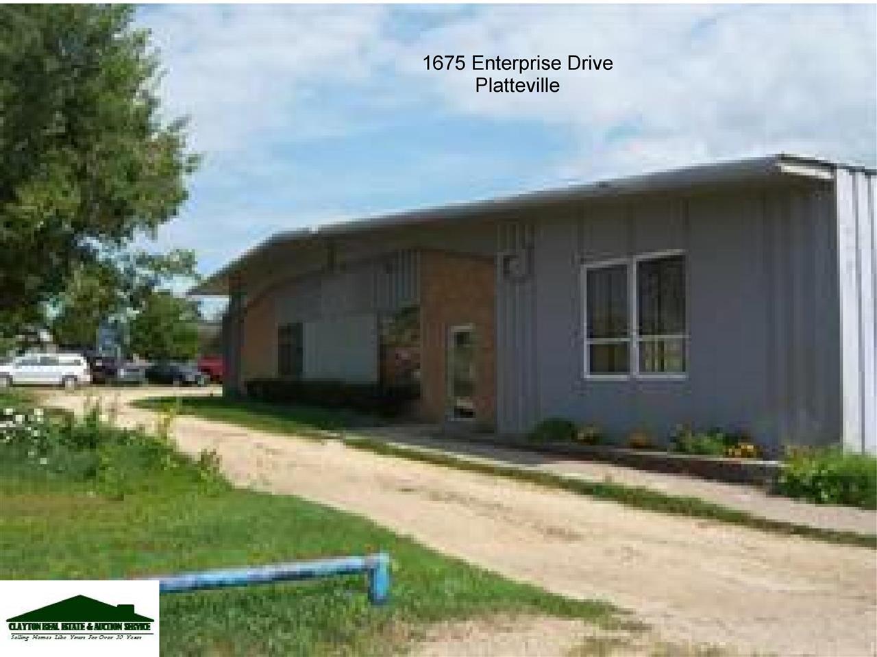 10740 Main St