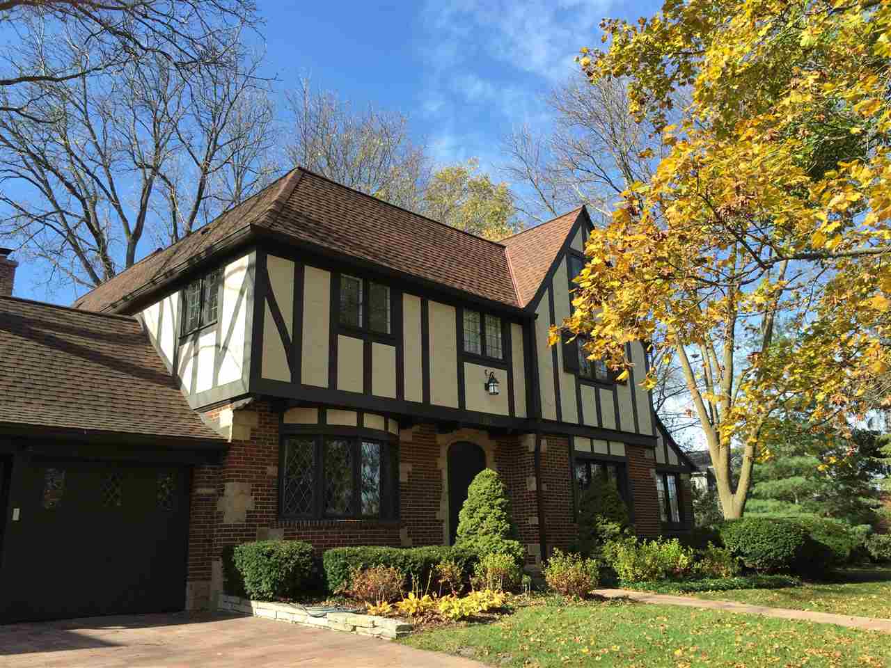 726 ONEIDA PL, Madison, WI 53711