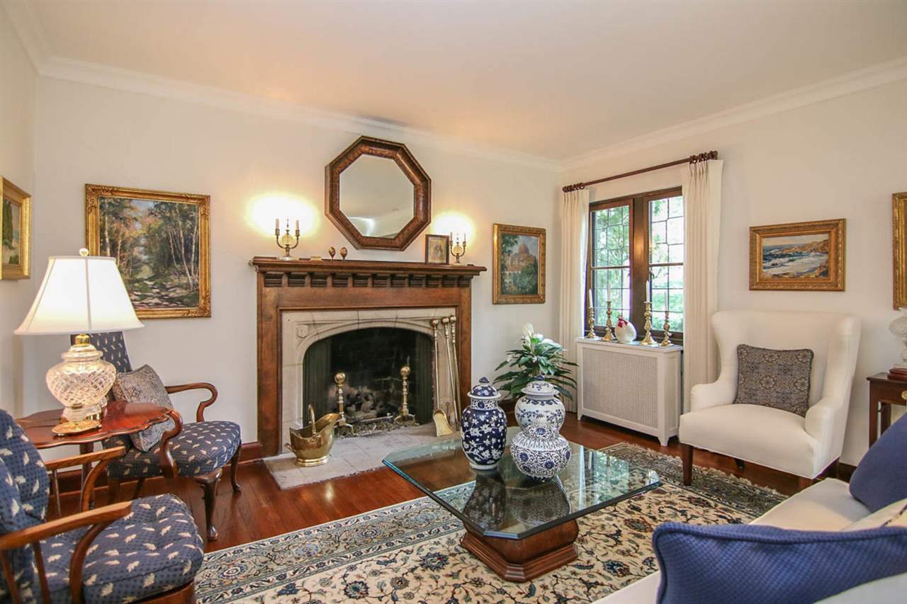 726 ONEIDA PL, Madison, WI 53711