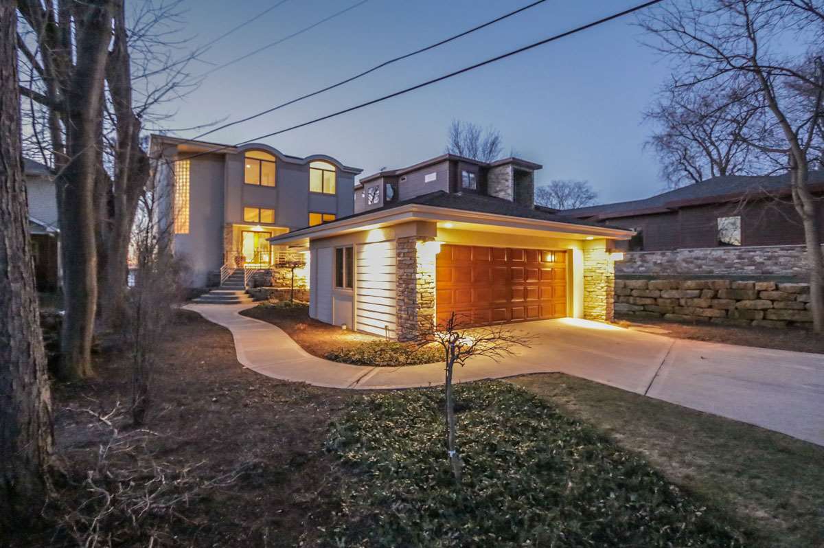 4401 WINNEQUAH RD, Monona, WI 53716