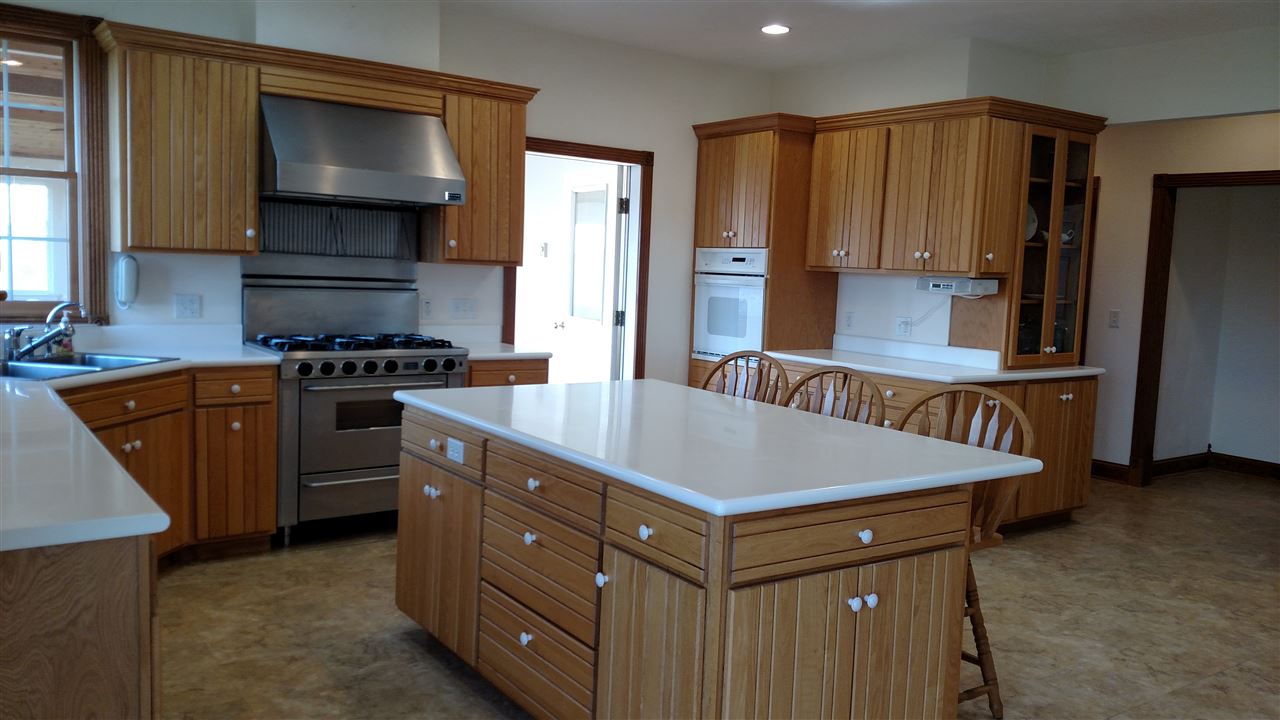 33426 Klema Rd, Prairie Du Chien, WI 53821