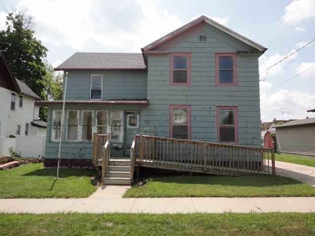 109 E 3rd StBeaver Dam, WI, 53916Dodge County