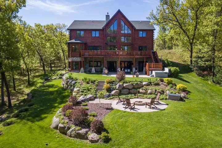 W4594 SOUTH SHORE RD, Mauston, WI 53948