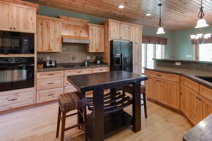 W4594 SOUTH SHORE RD, Mauston, WI 53948