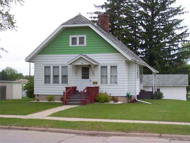 N6705 Maple Rd