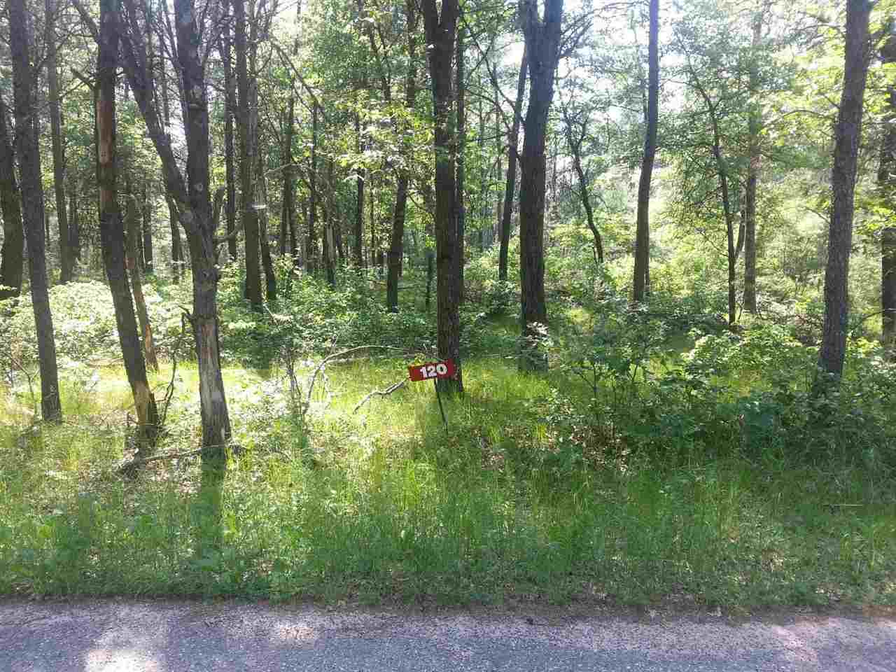 N6705 Maple Rd
