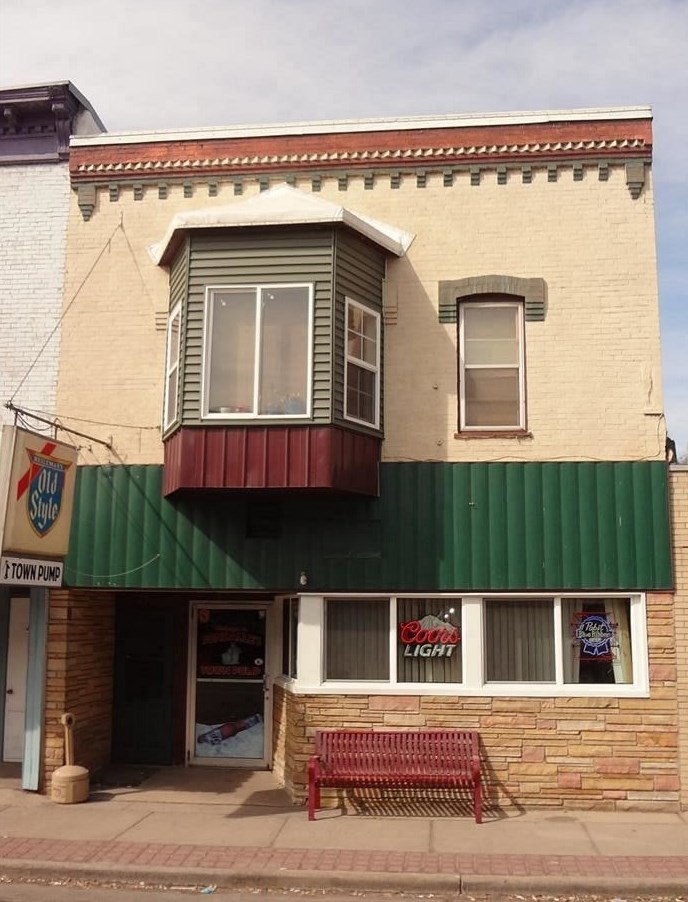 37 W Montello St