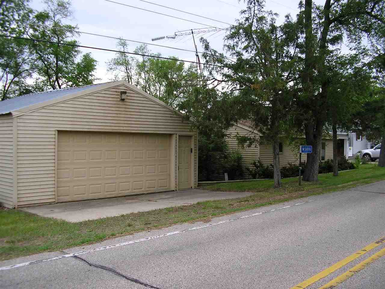 W414 Riverview Dr