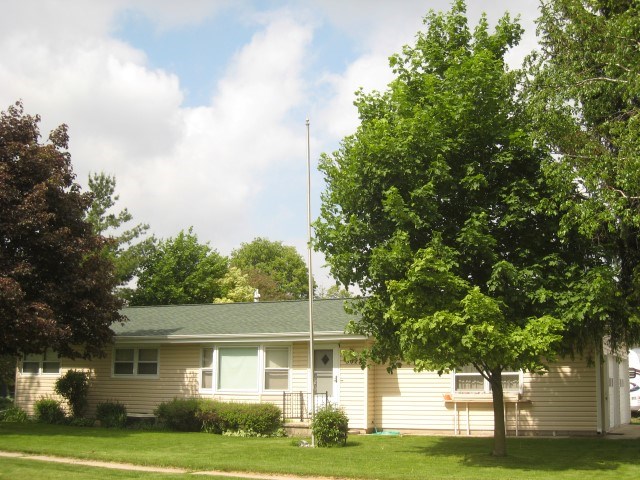 396 Fond Du Lac St