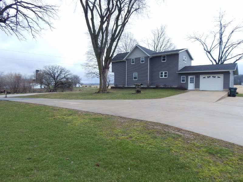 W8919 County Rd Aw