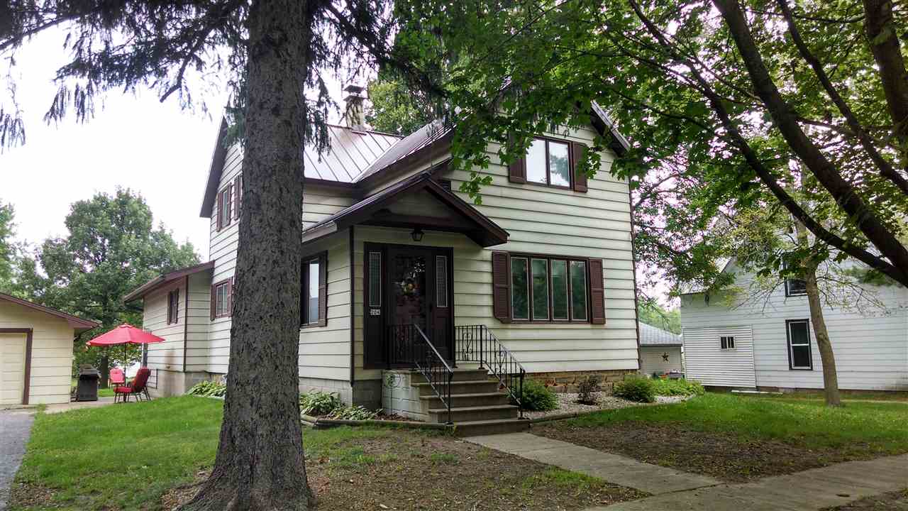 204 Spring St