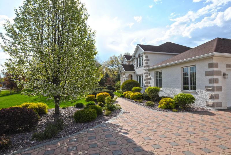 E9359 PEBBLEBEACH DR, Wisconsin Dells, WI 53965