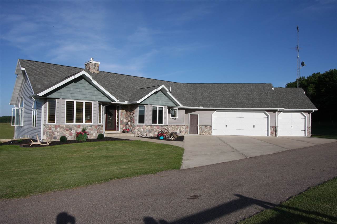 E7568A ACORN LN, Wisconsin Dells, WI 53965