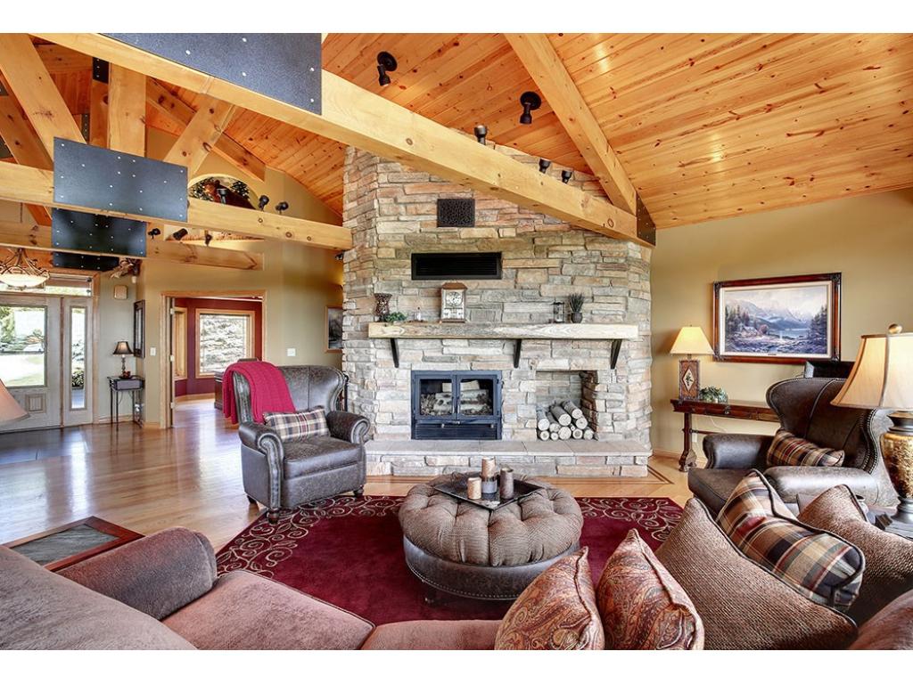 W6133 690th Avenue, Beldenville, WI 54003