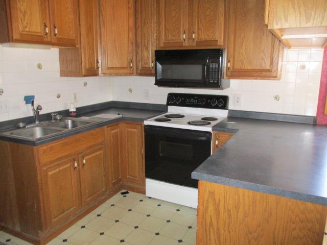 663 E Main StEllsworth, WI, 54011Pierce County