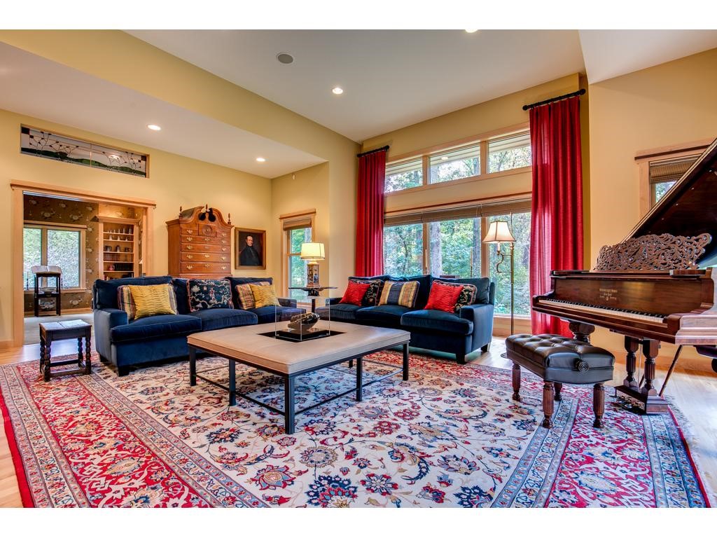 212 Starrwood, Hudson, WI 54016