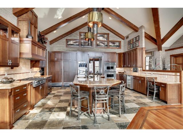 227 Cedar Drive W, Hudson, WI 54016