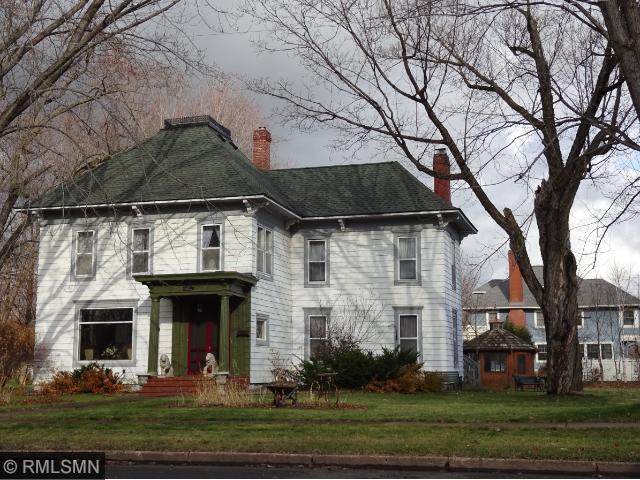 313 W 2Nd St