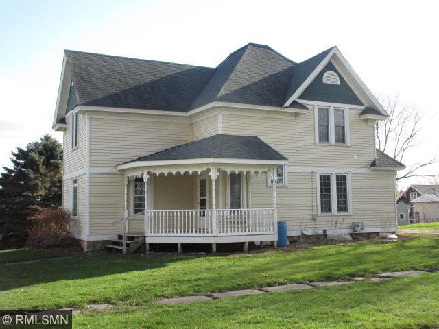 709 Cascade Street N