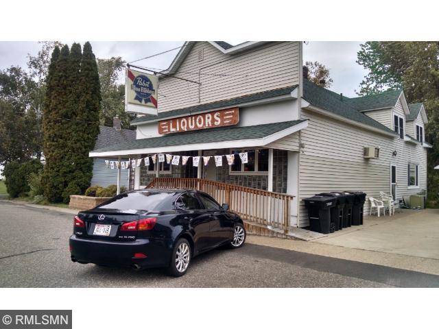 463 Meadow Ln