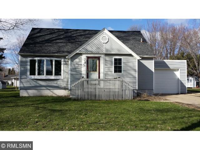 463 Meadow Ln