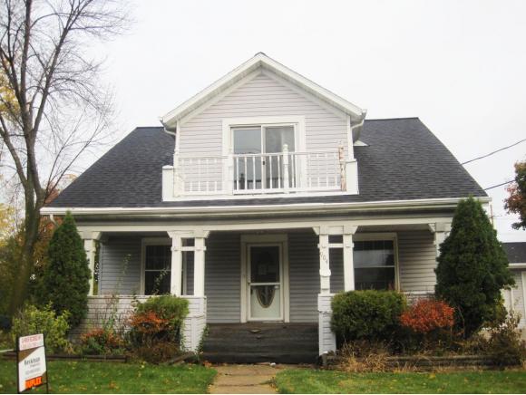 1001 Violet Ln