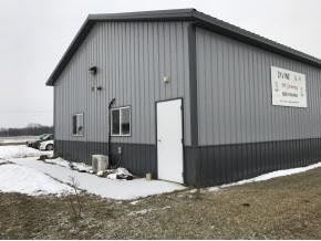 843 Frontage Rd, Little Suamico, WI 54141