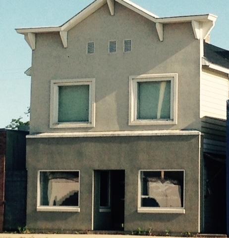 1943 Hall Ave