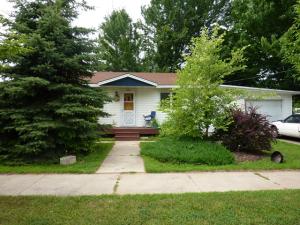 416 Main St