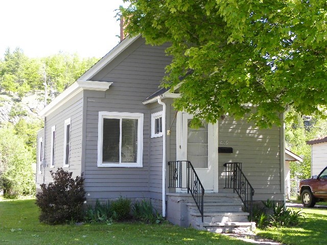 1125 Forest Street