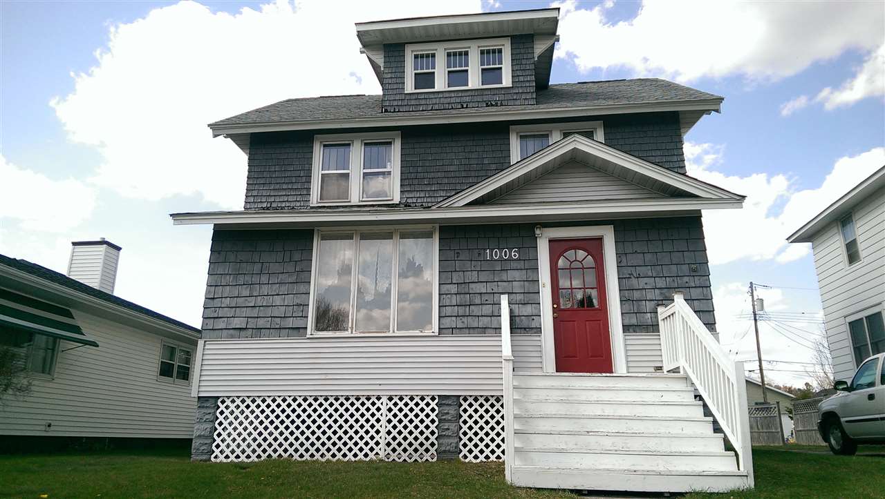 1872 Ledge St