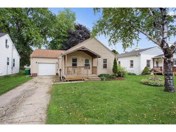 469 Longwood Ln