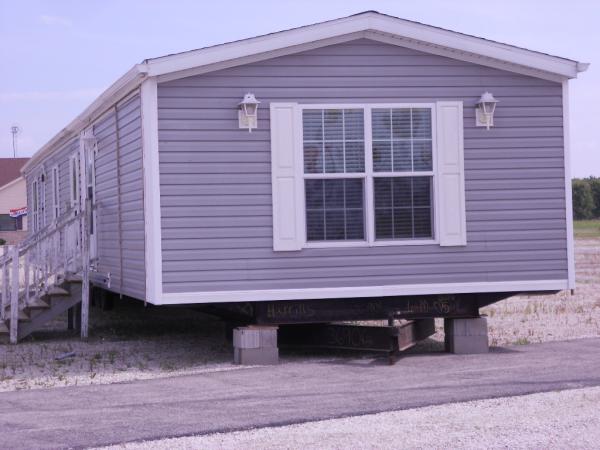 722 Green Bay Rd.