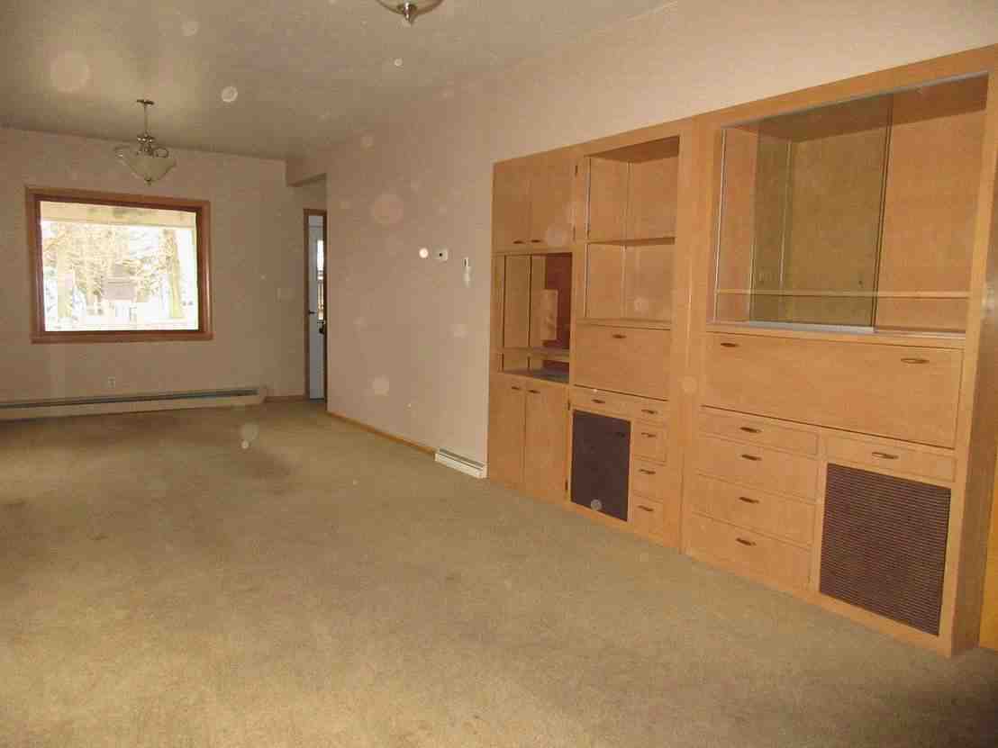 306 Maple StLuxemburg, WI, 54217Kewaunee County