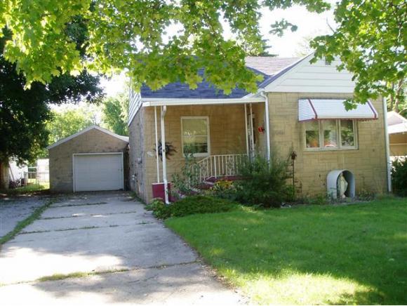 1881 Deer Trail Ct