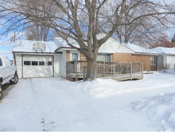 1881 Deer Trail Ct
