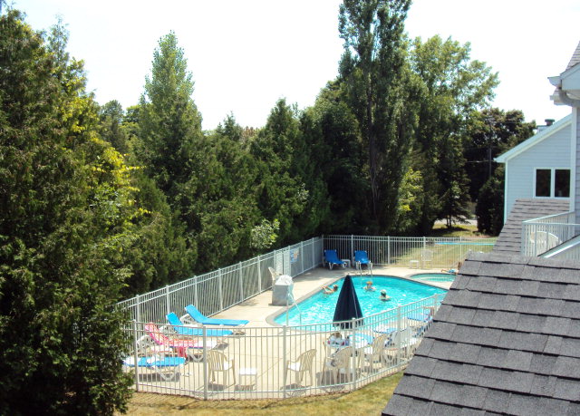 3224 Lake Forest Park Rd
