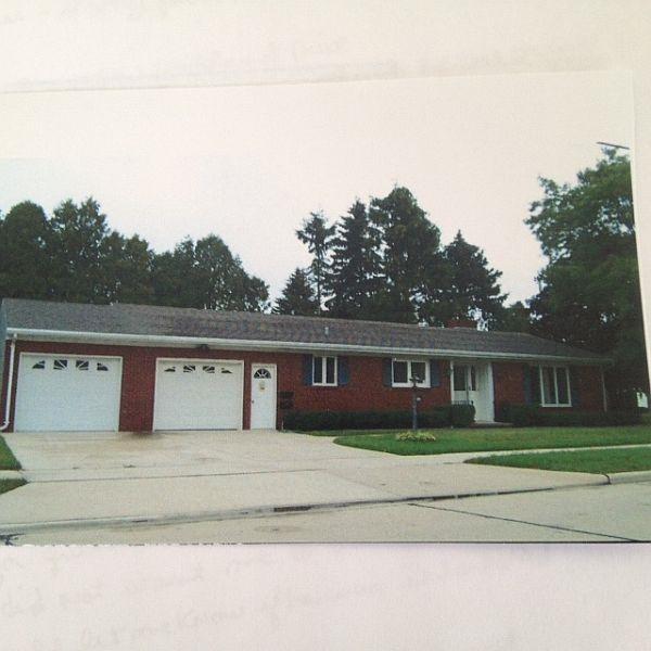6208 Johnston Dr